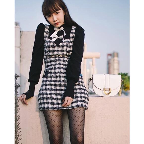 Rowen Rose Houndstooth Tweed Faux Leather Trimmed Mini Dress in Black - Picture 4 of 13